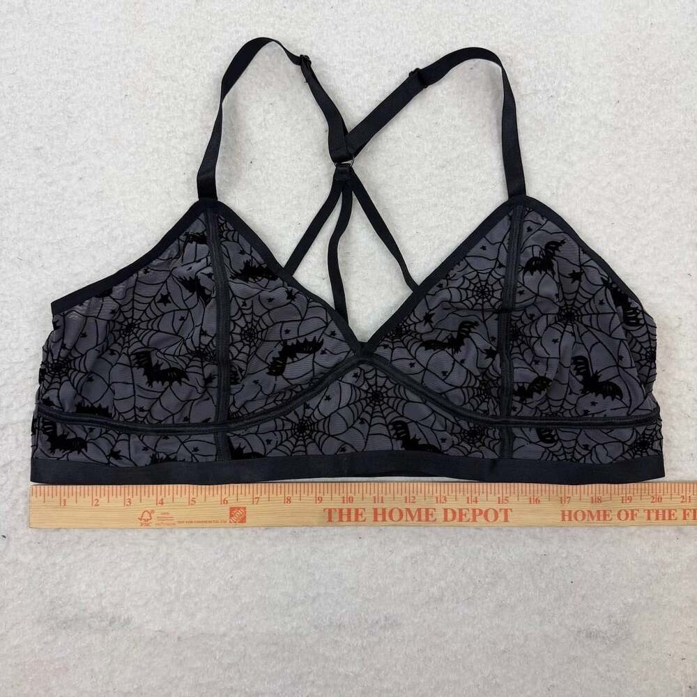 NWT Torrid Curve Webs Gothic Bralette Black Mesh Spider Longline Size 4 - Picture 3 of 7